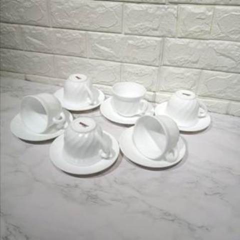 Cups& Saucers